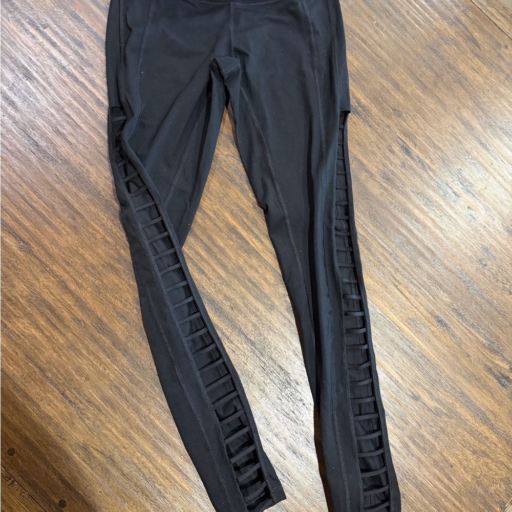 Victoria’s Secret Black Cutout Leggings | Strappy Side Detail | Small